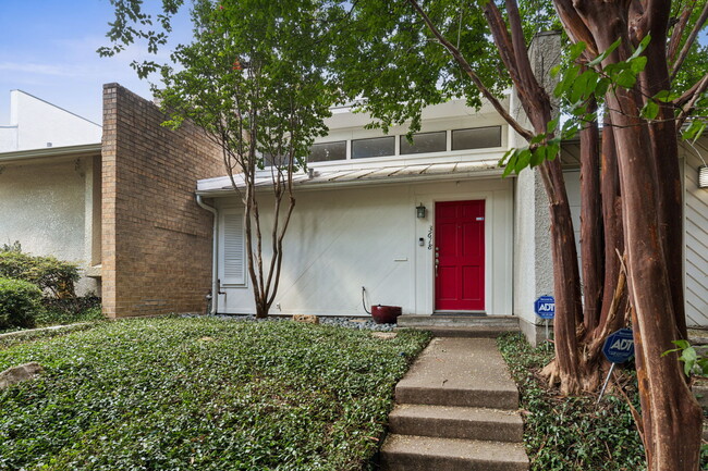 Building Photo - 3618 Routh St
