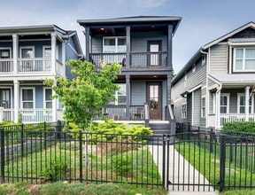 Building Photo - 6216 California Ave