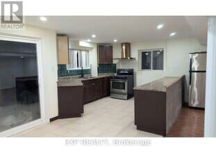 Building Photo - 105 Bayridge Dr