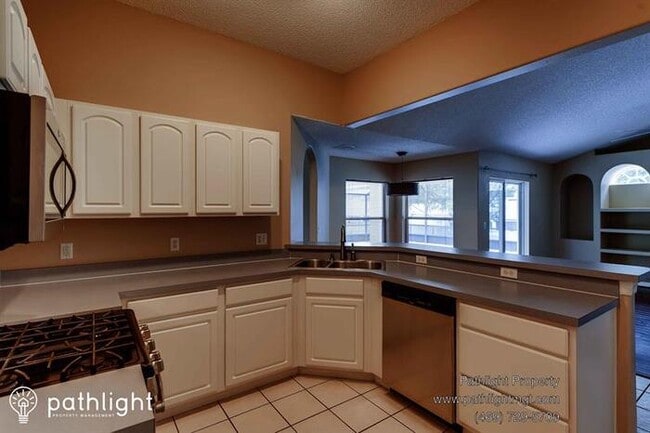 Building Photo - 878 High Pointe Cir, Minneola, FL, 34715