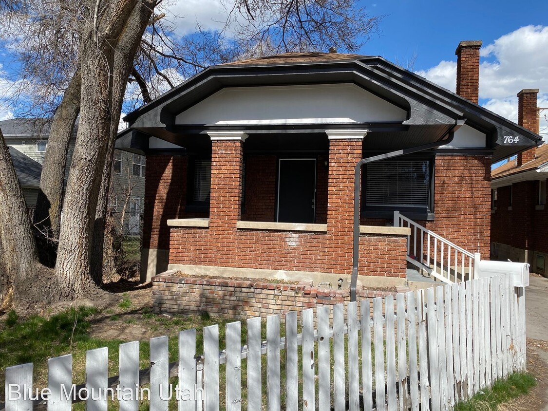 Primary Photo - 3 br, 1 bath House - 764 E 24th St