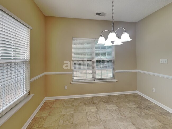 Foto del edificio - 14036 McGloughlin Way Ct