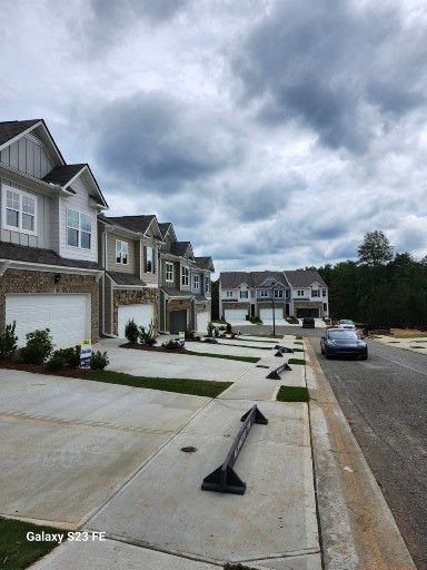 Building Photo - 487 Stoneybrook Dr