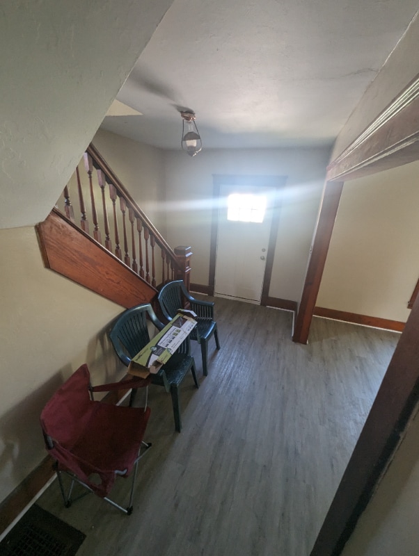 220 Hamilton Ave Lorain, OH 44052 – photo 5