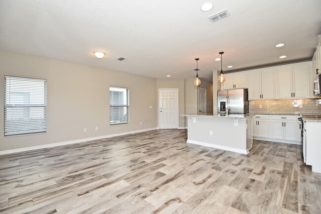 Building Photo - 12163 Water Poppy Ct