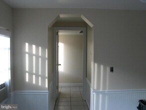 Building Photo - 335 Marshall St