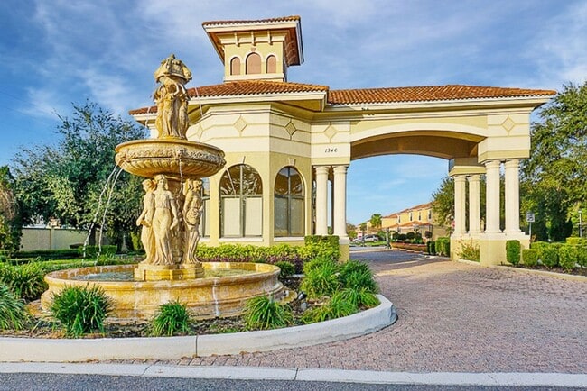 Building Photo - Townhome in Tuscany Preserve now available!