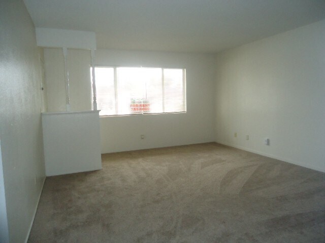 Foto del edificio - Clean 3 Bedroom 2 Bath Home