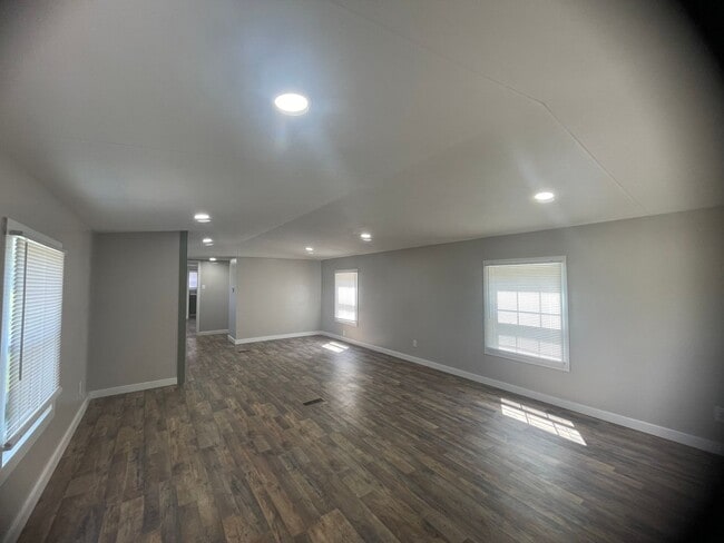 Foto del edificio - 3 BR 2 Bath 1,280 sq ft singlewide mobile ...