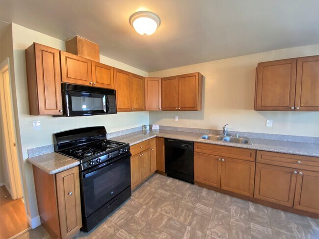 Building Photo - 278 Mariposa Dr