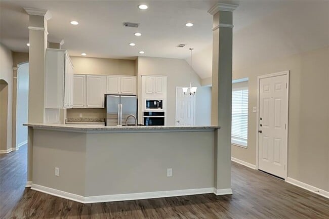 Building Photo - 17918 Western Pass Ln