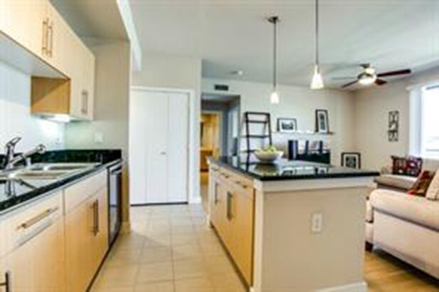 Foto del edificio - 4605 Cedar Springs Rd