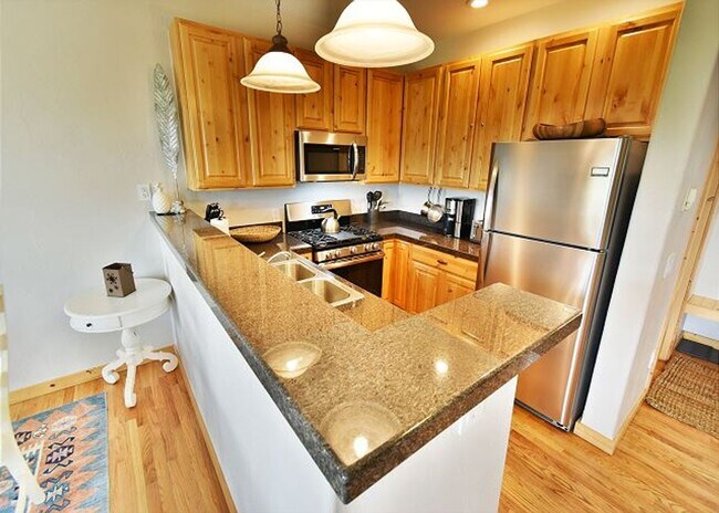 Foto del edificio - Summer Seasonal Rental- 734 Rocky Point Townhomes