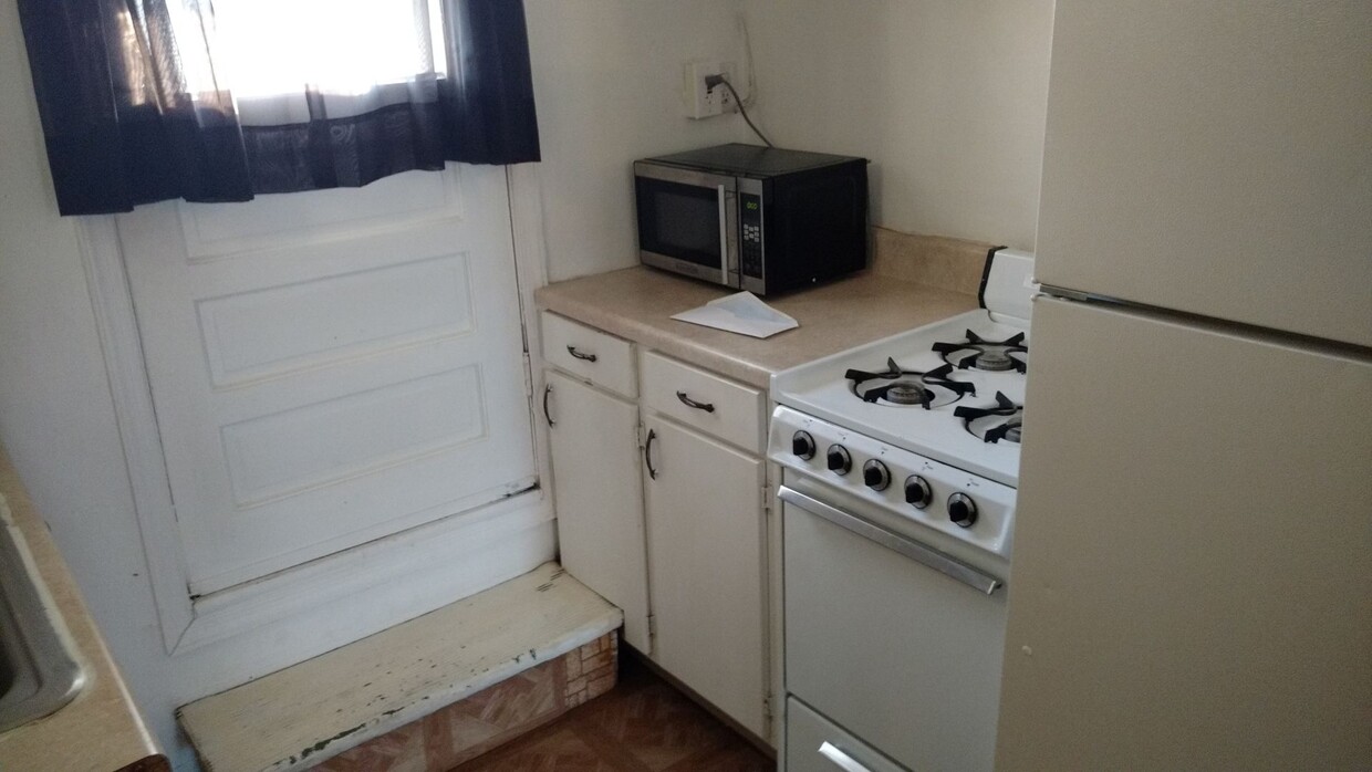Foto principal - 111 S Linwood Ave