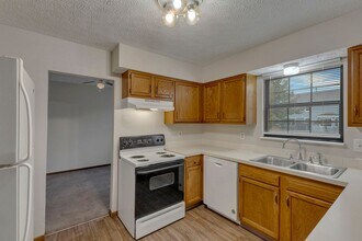 Building Photo - 229 Cantwell Ct