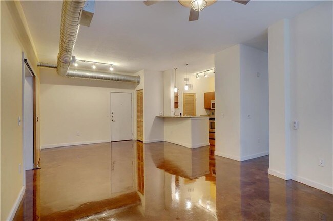 Foto del edificio - 201 W Lancaster Ave