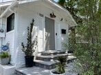Primary Photo - 1120 S Barrington Ave
