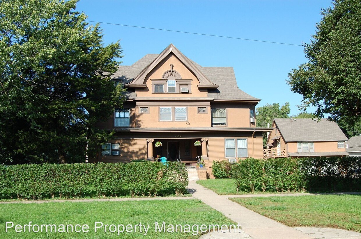 1339 S 19th St, Lincoln, NE 68502 Room for Rent in Lincoln, NE