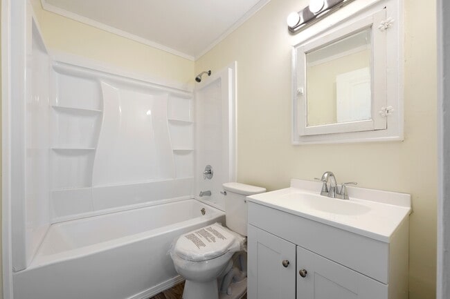 Building Photo - 3799 E 114th St