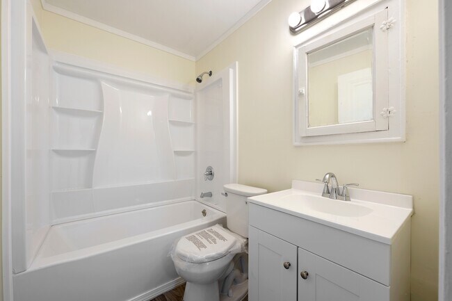 Foto del edificio - 3799 E 114th St