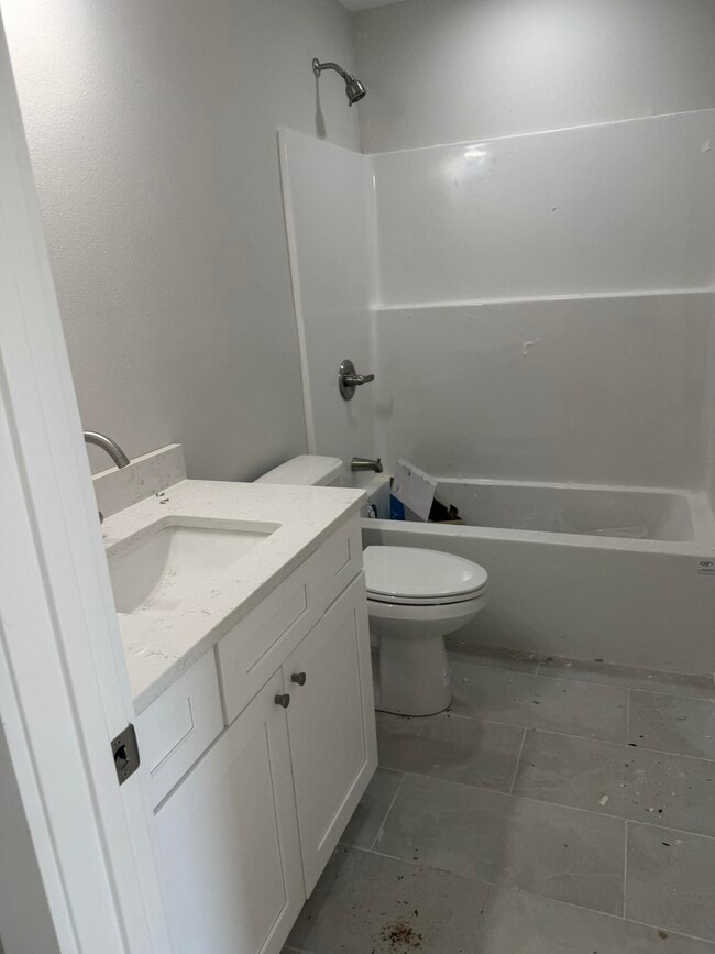 Building Photo - 710 Dale Pl