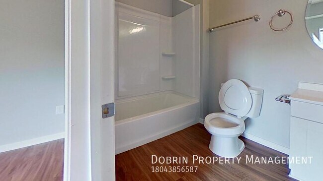 Foto del edificio - 1313 Idlewood Ave