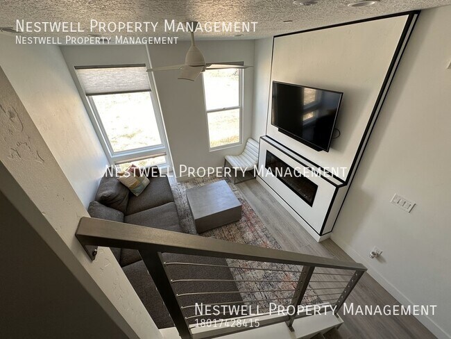 Building Photo - Charming 3-bed Townhome in Daybreak
