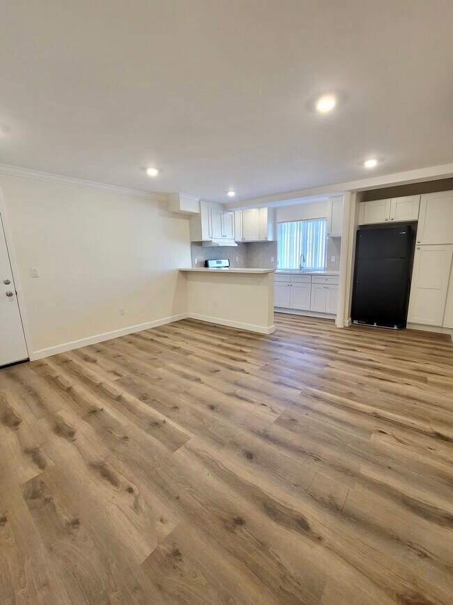 Foto del edificio - 12211 Vanowen St