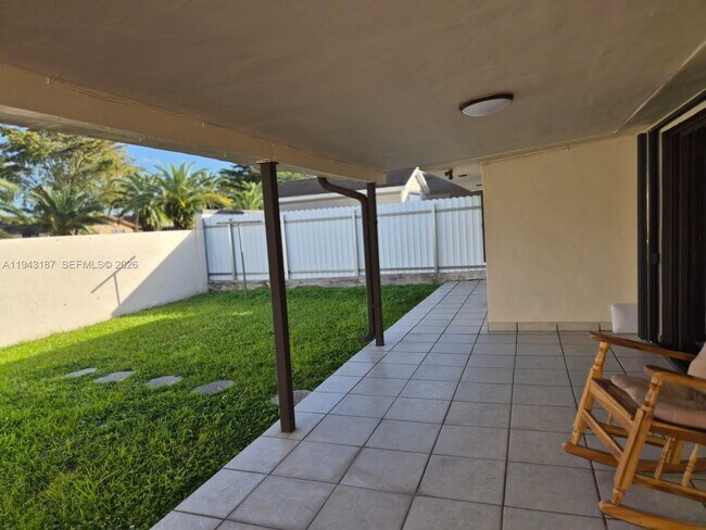 Foto del edificio - 1453 SW 137th Pl