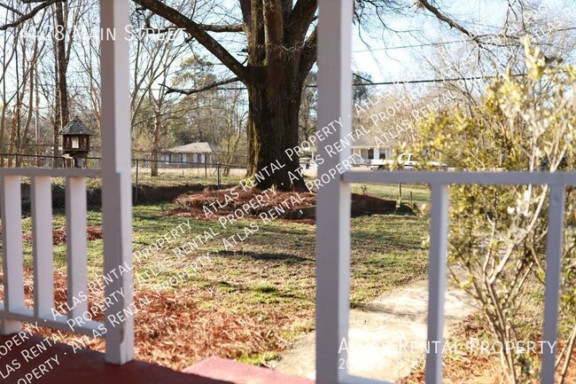Building Photo - 4428 Main Street Adamsville, AL 35005