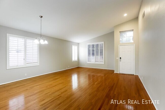 Foto del edificio - 931 N Beck Ct