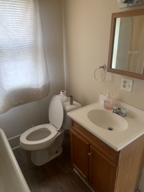 Foto del edificio - 1691 N Edward St