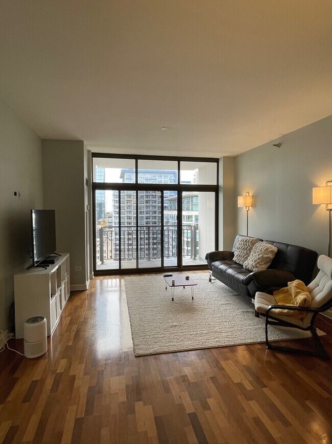 Foto del edificio - 1322 S Prairie Ave