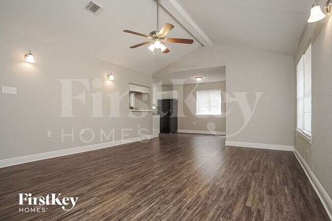 Foto del edificio - 7714 Dawnridge Dr