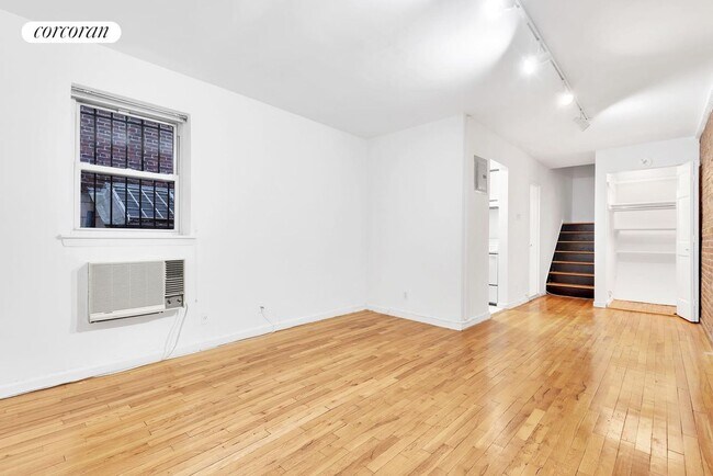 Foto del edificio - 53 W 76th St