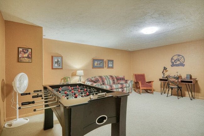 Building Photo - 4471 39 N