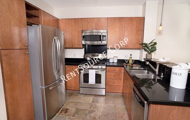 Building Photo - 1 Bedroom Condo for Lease at The Madison a...