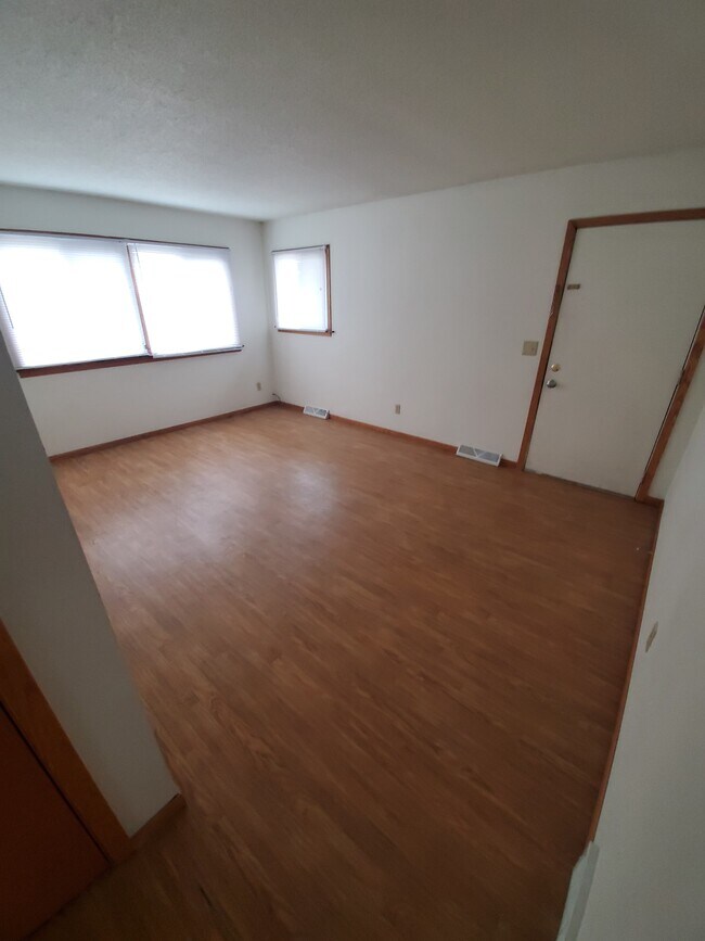 Building Photo - 3511 29th Ct S