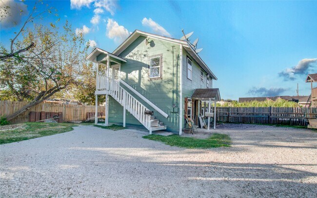 Foto del edificio - 408 Randall St