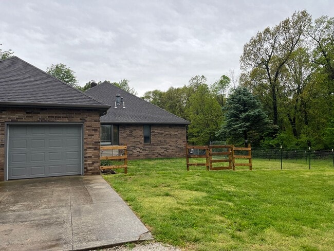Building Photo - Look how stunning this home is!!! Get it b...