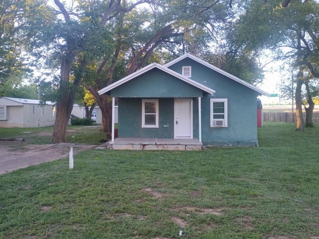 Primary Photo - 102 W Colorado Ave