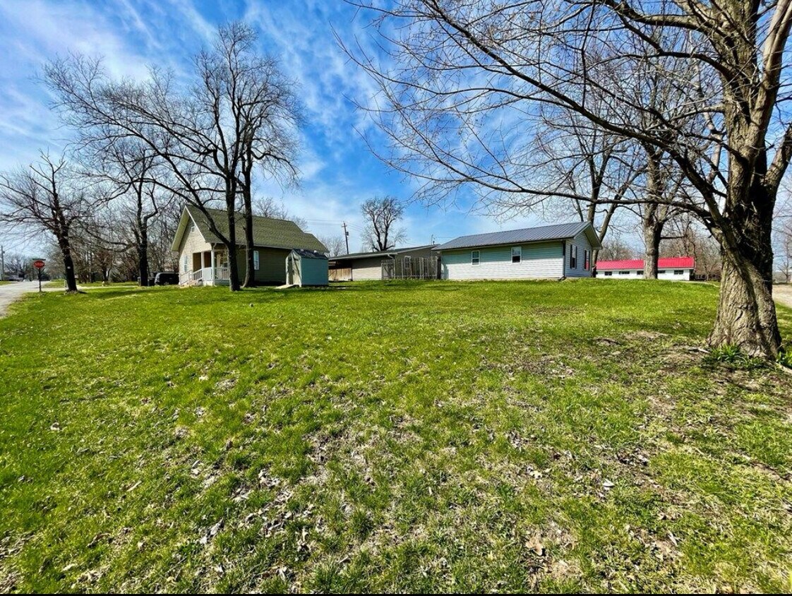 Foto principal - 408 W Mill St
