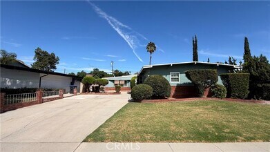 Building Photo - 624 Maertin Ln