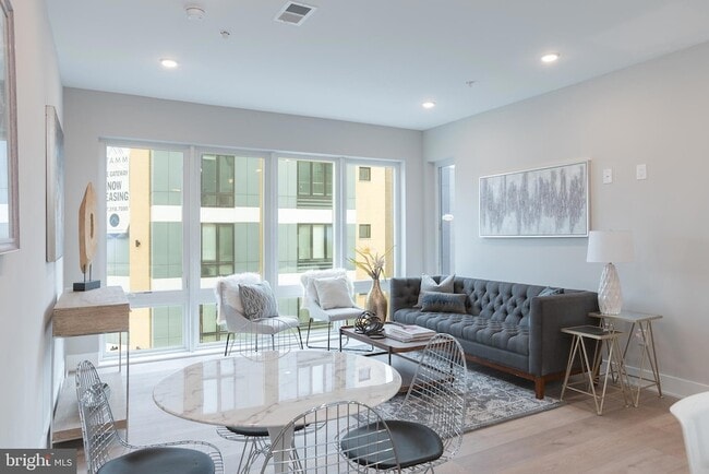 Photo - 1513 Ridge Ave Apartment