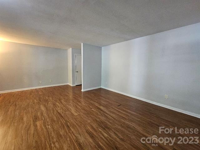 Building Photo - 4604 Coronado Dr