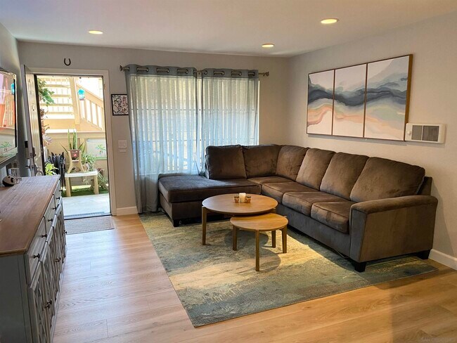Foto del edificio - 12580-12580 Carmel Creek Rd