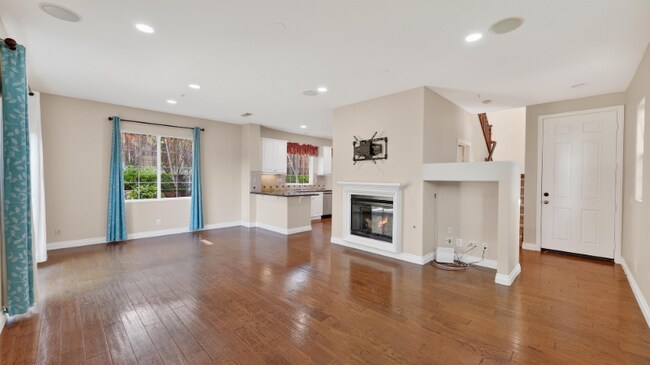 Building Photo - 63 Potters Bend