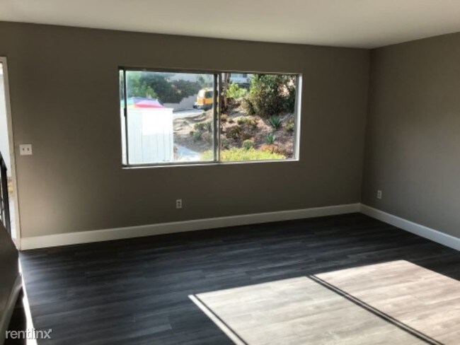 Building Photo - 2 br, 2.5 bath Apartment - 2152 Via Sonora