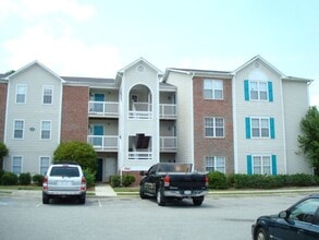 Building Photo - 901 Litchfield Way