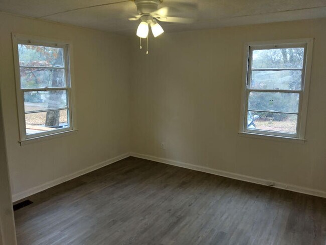 Foto del edificio - Newly renovated Rental ***